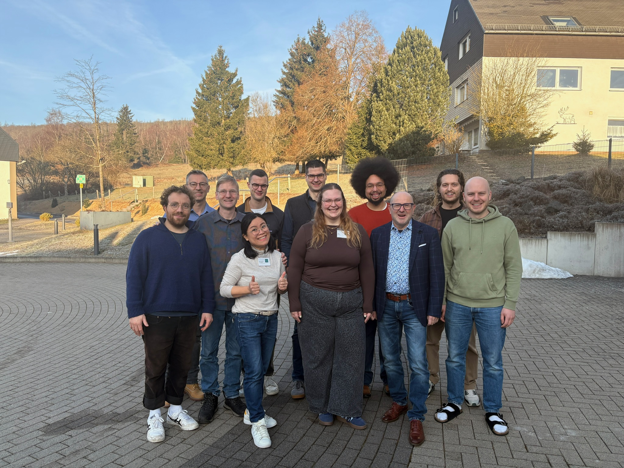 Ende Januar: Abschluss der Dienstanfänger-Klausur des Bund FeG für Alex und Simon gemeinsam mit dieser coolen Gruppe an PastorInnen